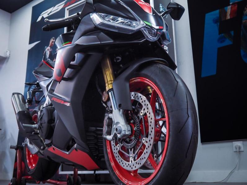 APRILIA RSV4 1100
