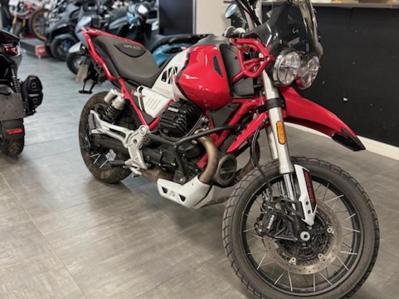 MOTO GUZZI V85 TT  2023