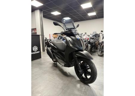 PIAGGIO BEVERLY S 400  DEEP bLACK 2024