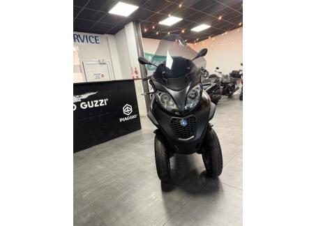 PIAGGIO MP3 400