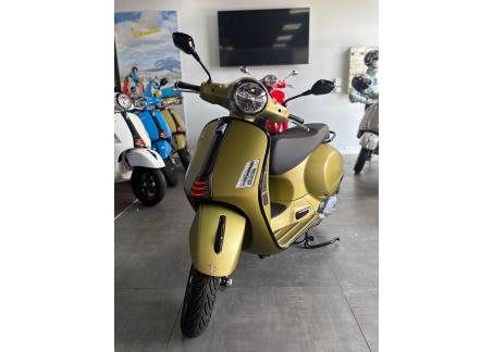 VESPA GTS 300 SUPER SPORT